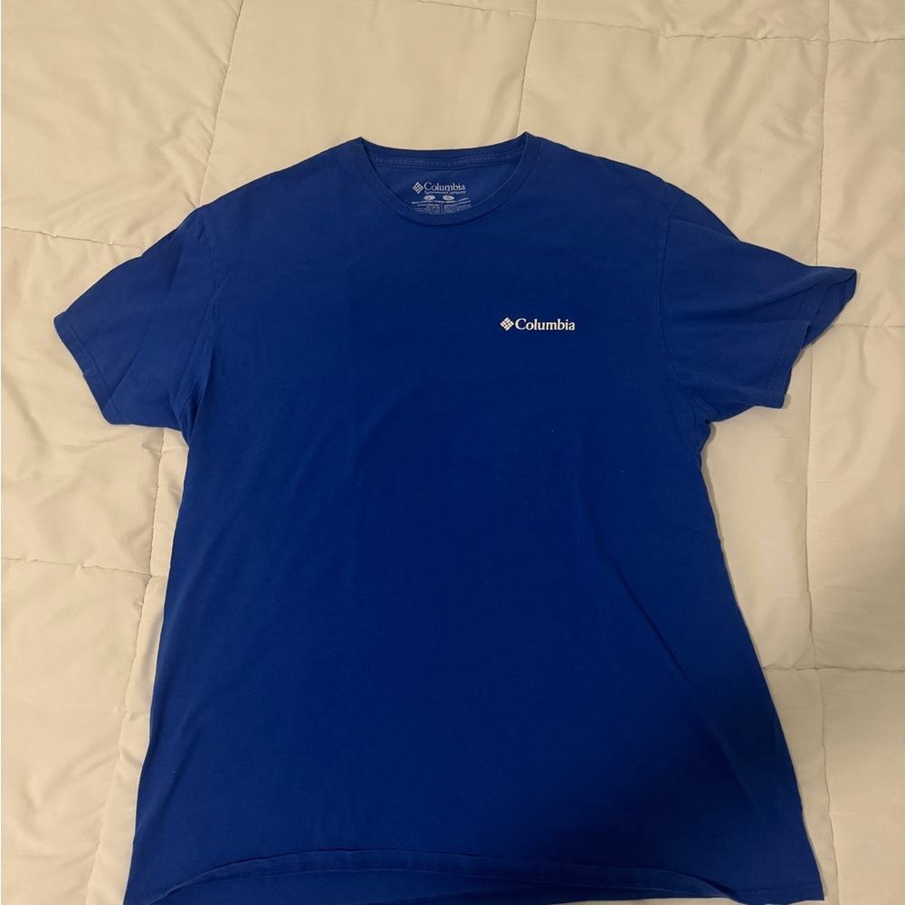 Columbia Men's Short Sleeve Tee in Deep Blue